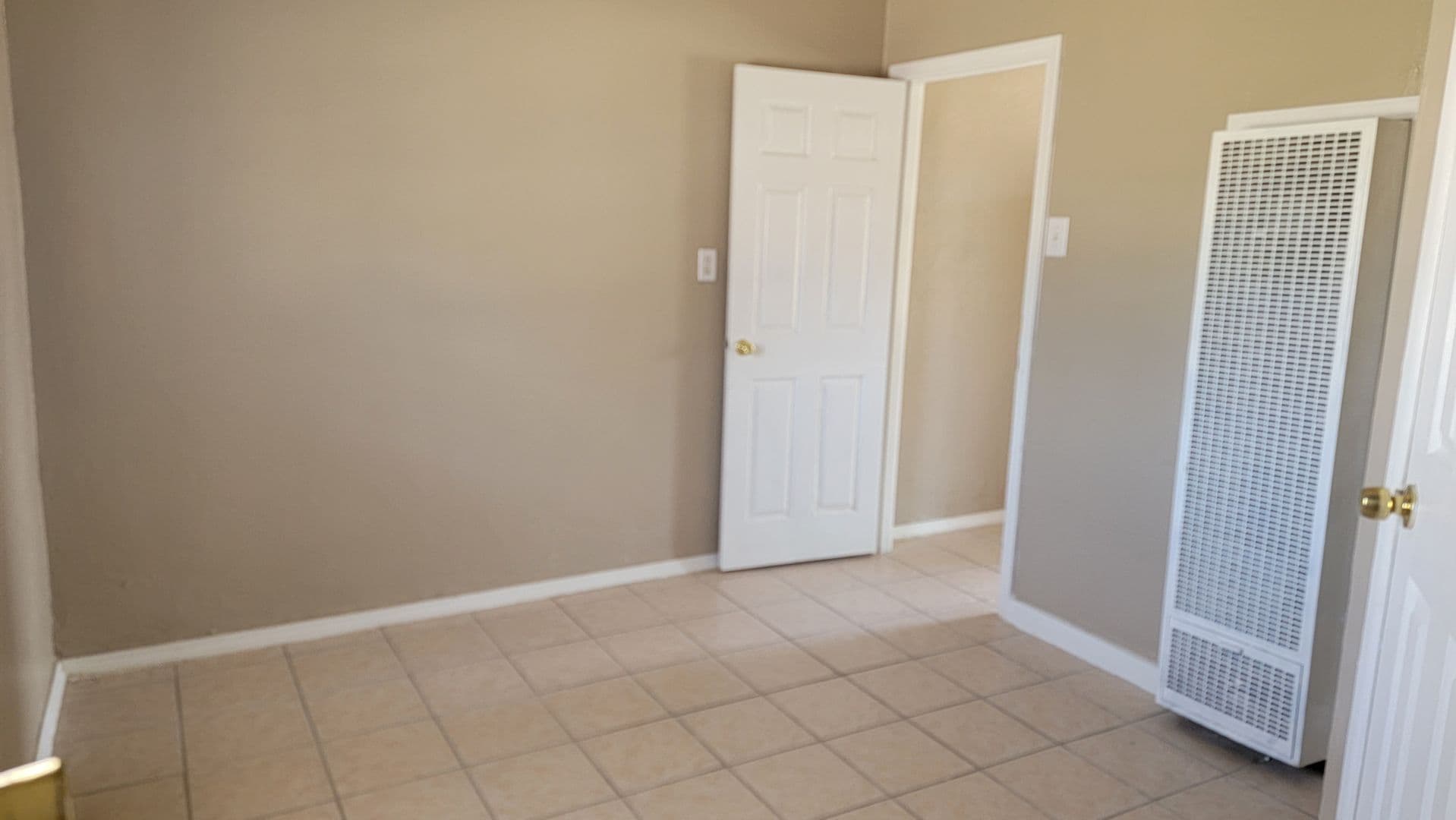 El Paso House: 8932 Ankerson St Apt A