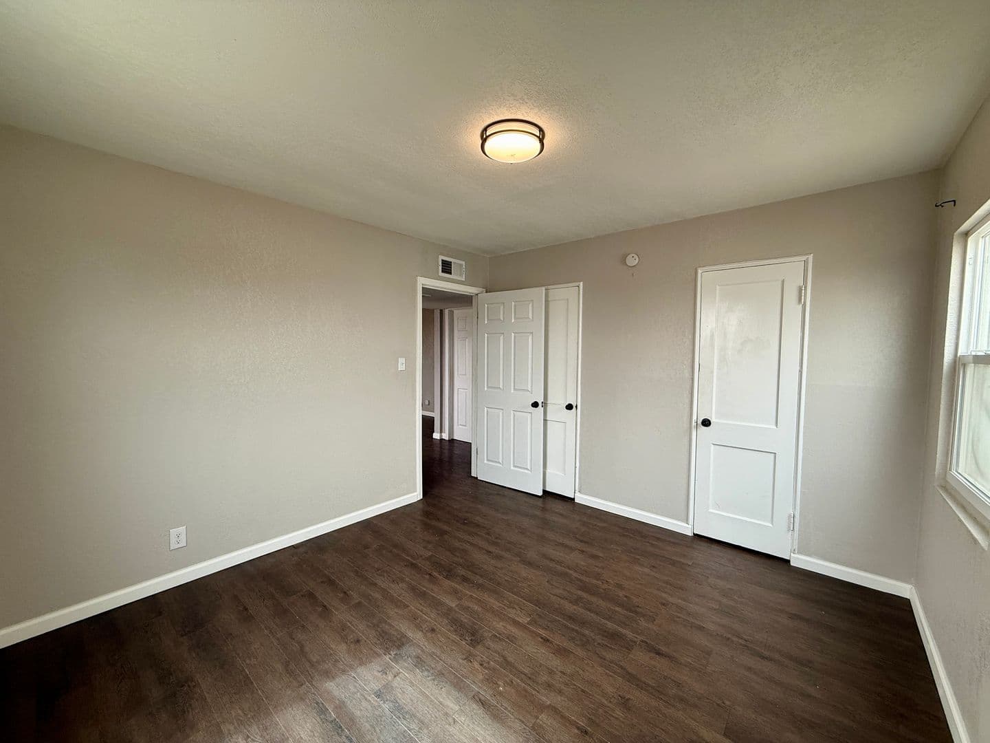 El Paso Apartment: 5593 Hunt Ct