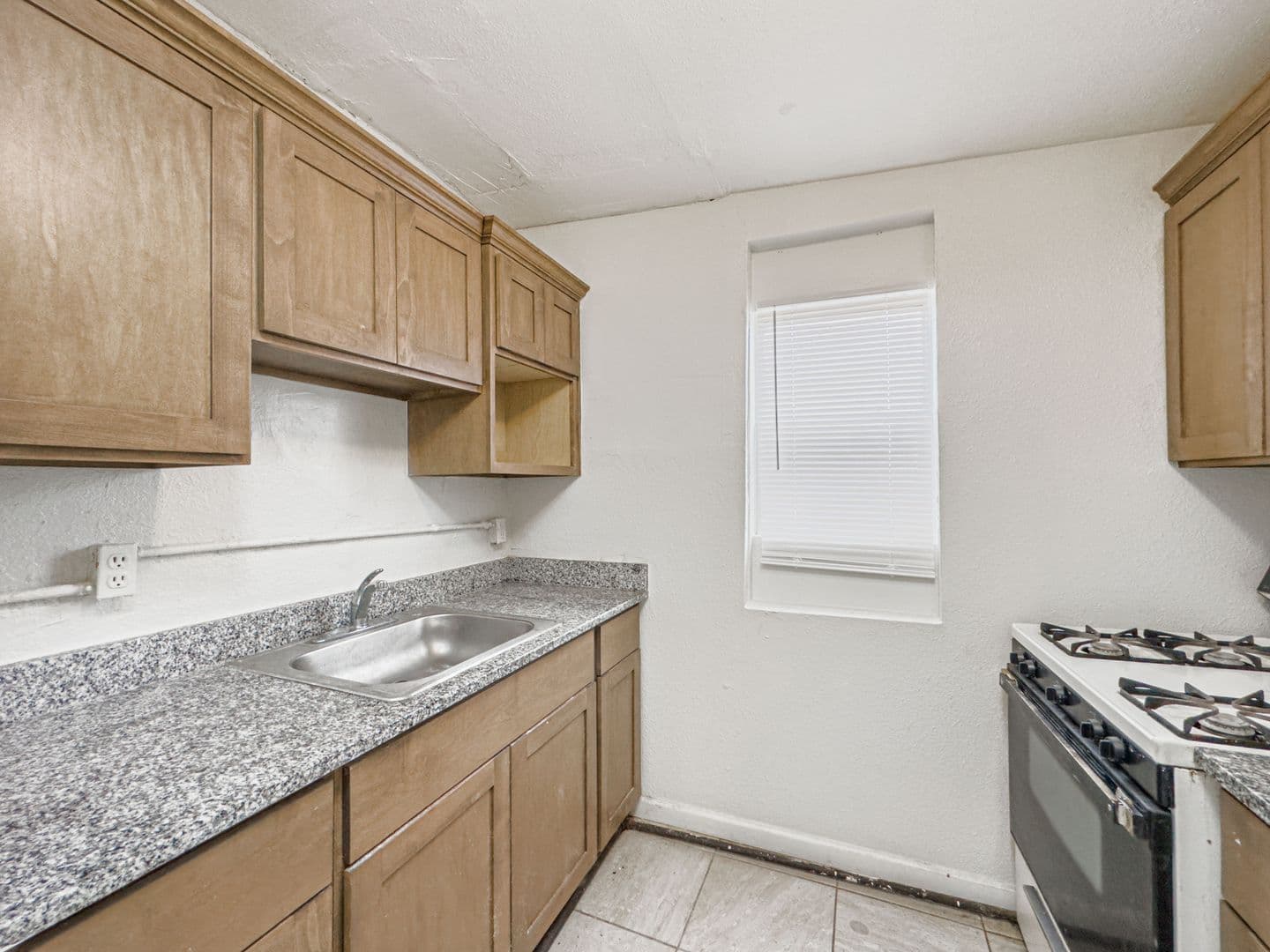 El Paso Apartment: 809 N Virginia