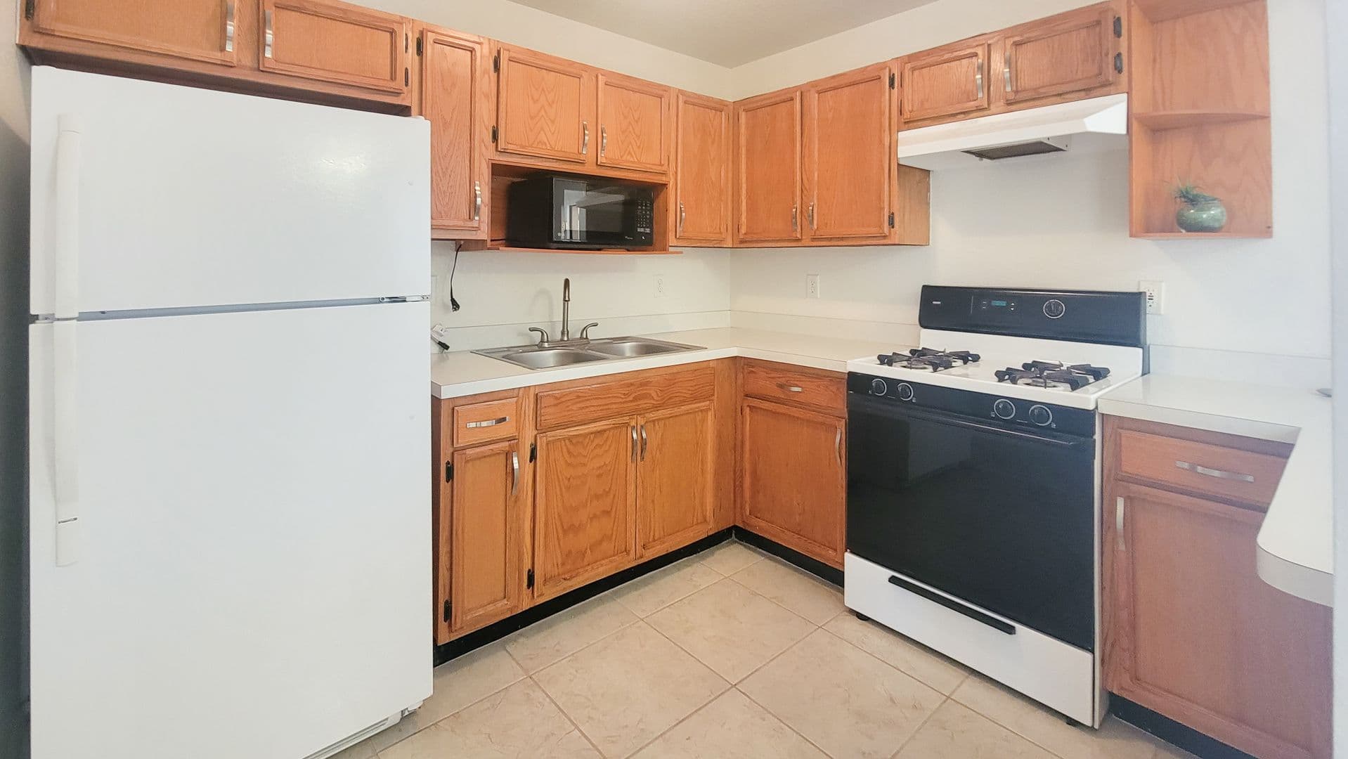 El Paso House: 10449 Valle Suave Dr - House