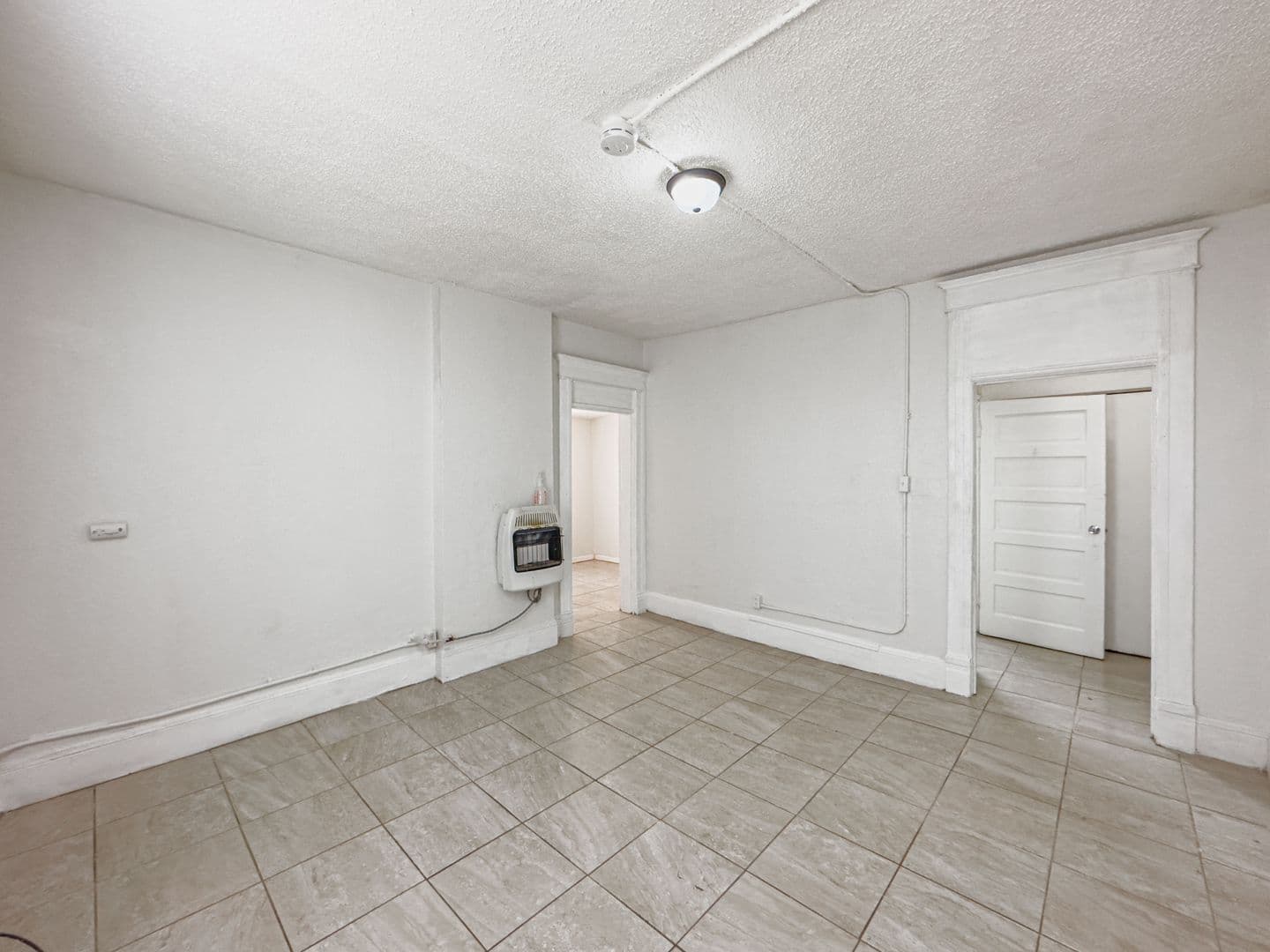 El Paso Apartment: 809 N Virginia