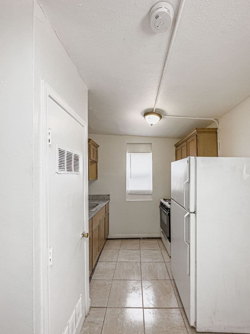 El Paso Apartment: 809 N Virginia