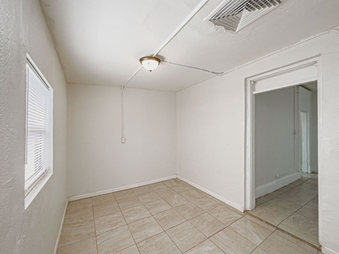 El Paso Apartment: 809 N Virginia