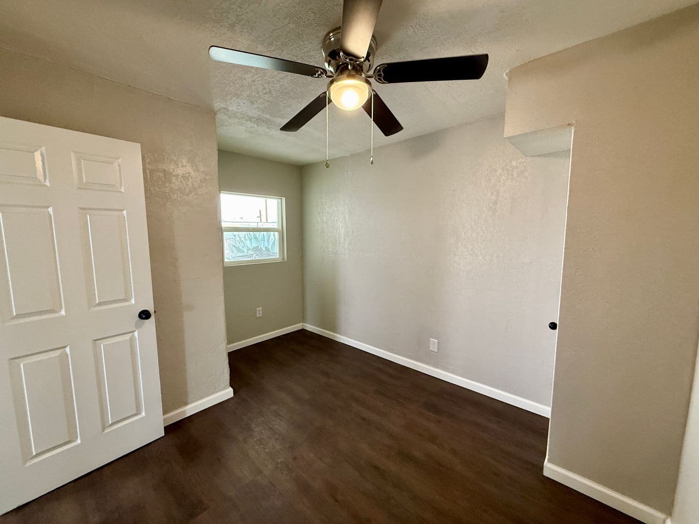El Paso Apartment: 5593 Hunt Ct