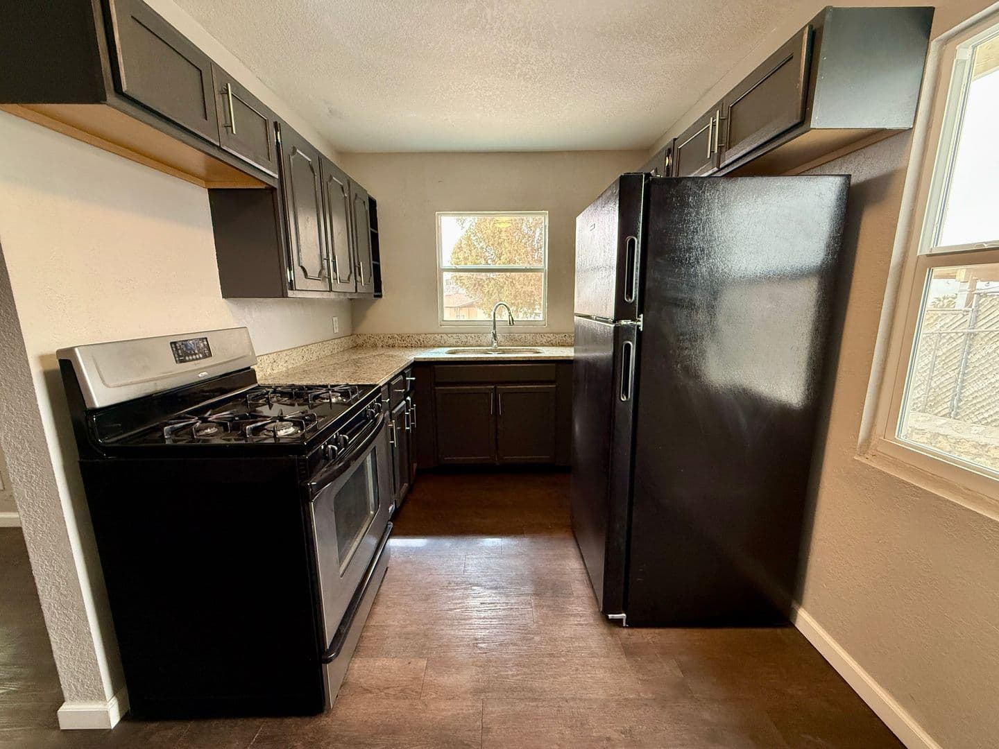 El Paso Apartment: 5593 Hunt Ct