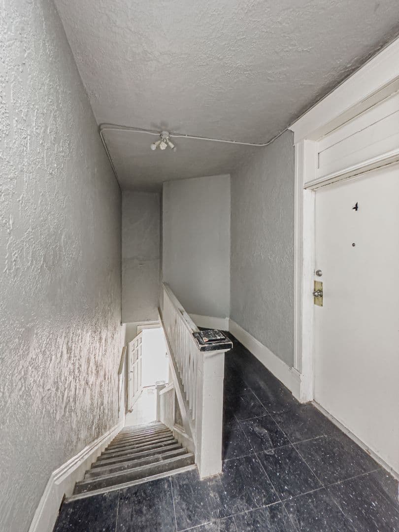 El Paso Apartment: 809 N Virginia