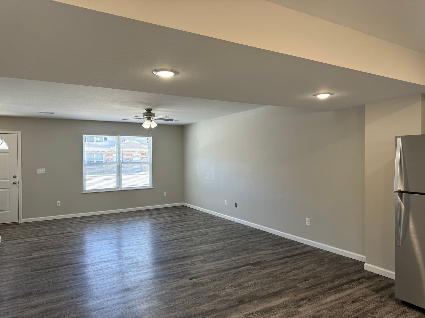Warrenton Apartment: 16901 Cattail Bottoms Drive