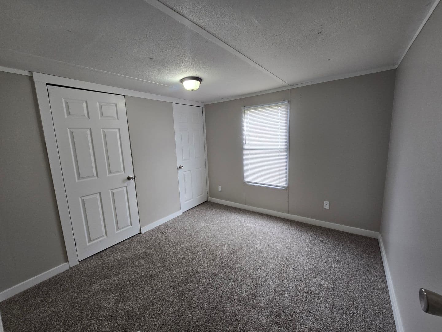 Warrenton Apartment: 1194 Juniper Drive