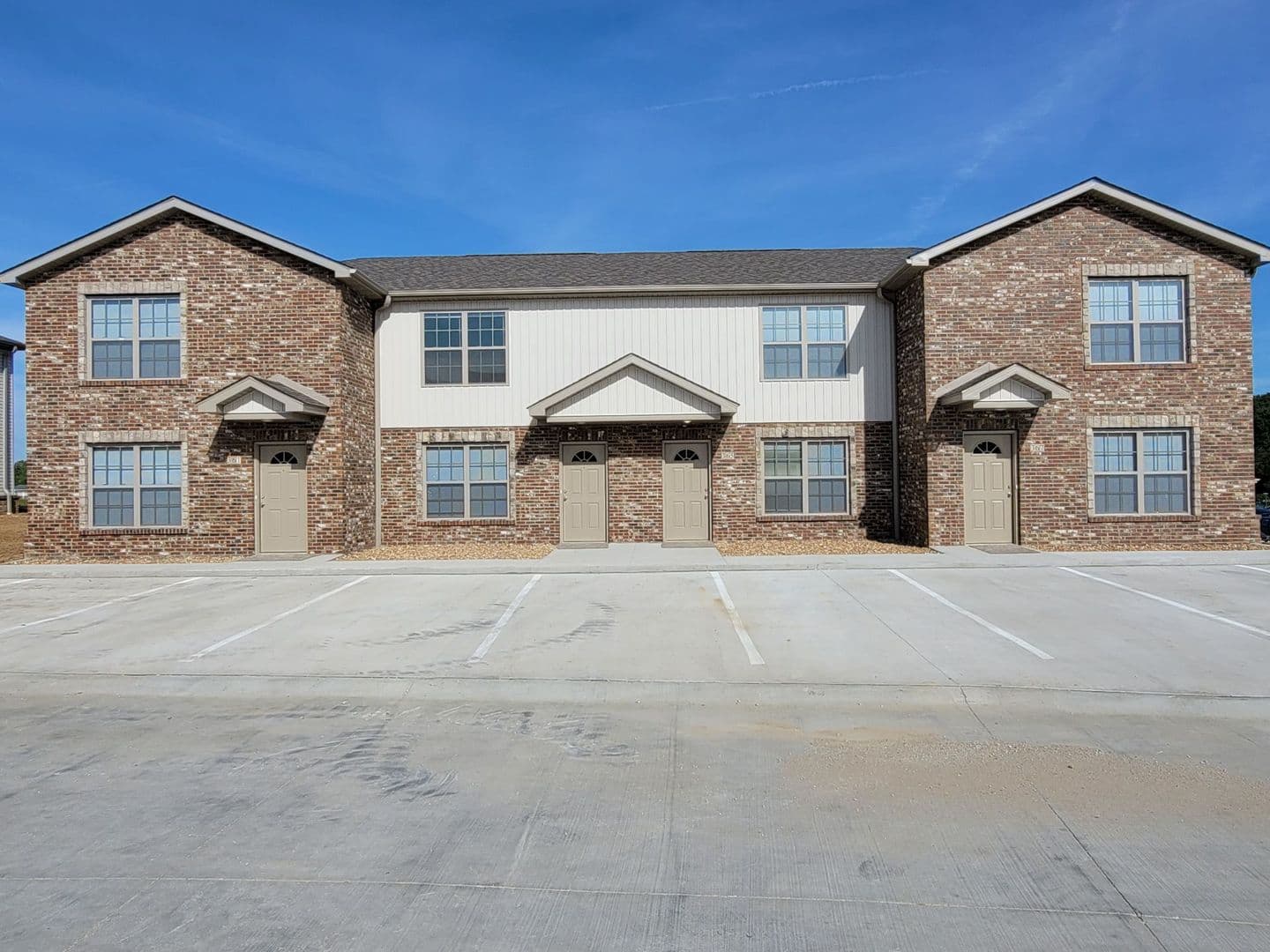 Union Apartment: 564 Red Bill Drive