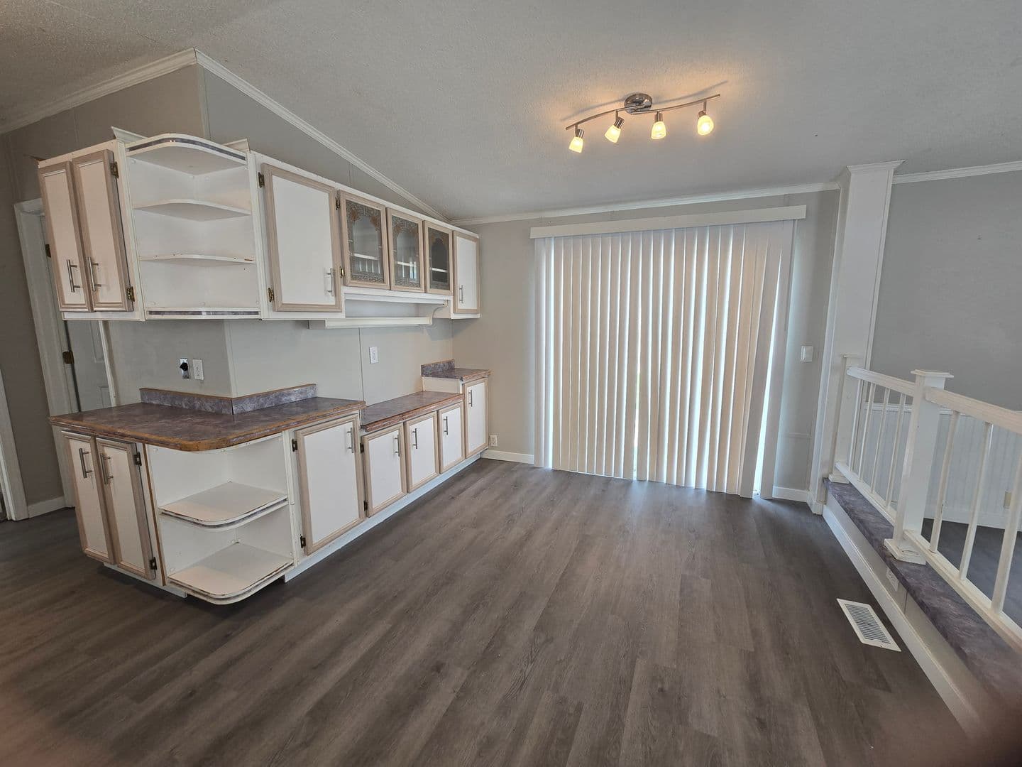 Warrenton Apartment: 1194 Juniper Drive