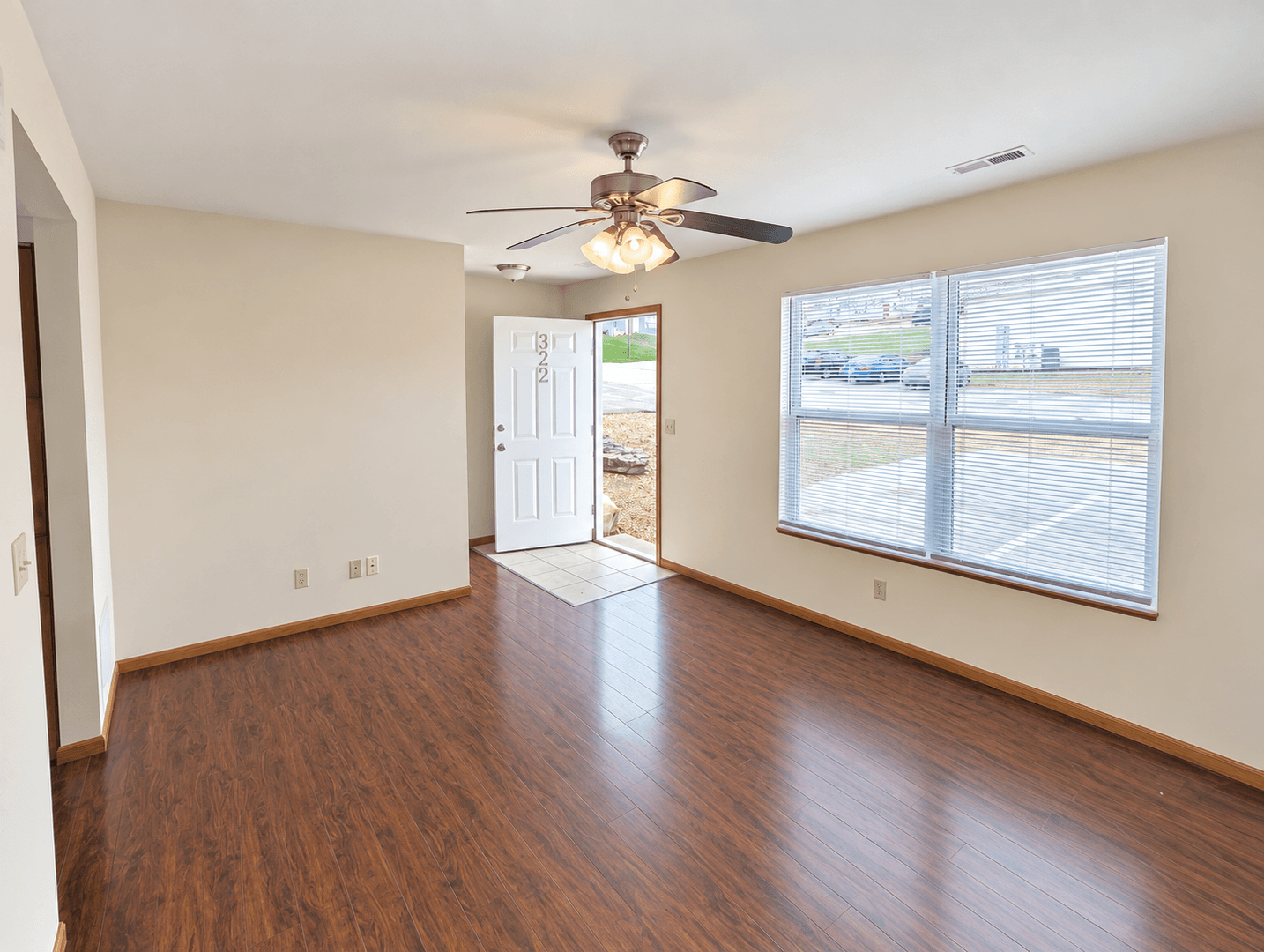 Union Apartment: 407B Prairie Hill Court