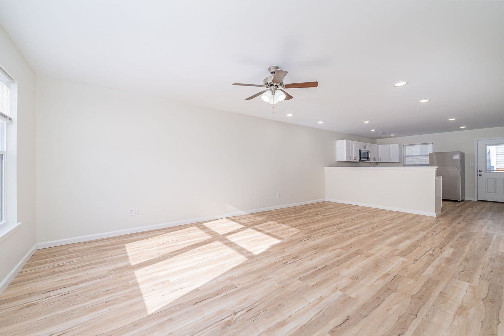 Farmington Apartment: 100 Roper Loop