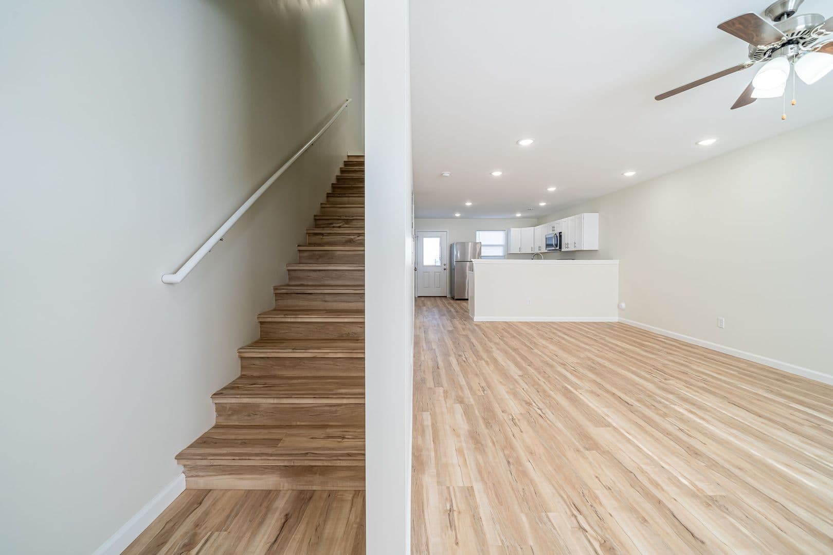 Farmington Apartment: 100 Roper Loop