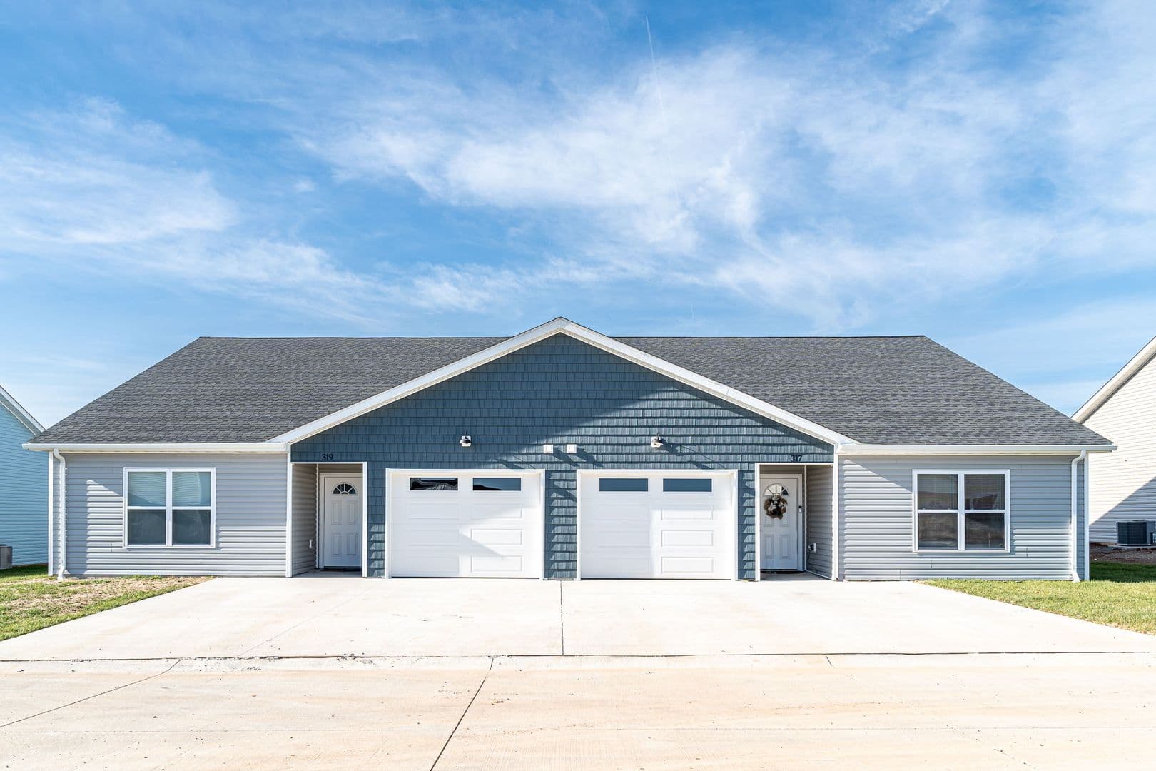 Farmington Apartment: 100 Roper Loop