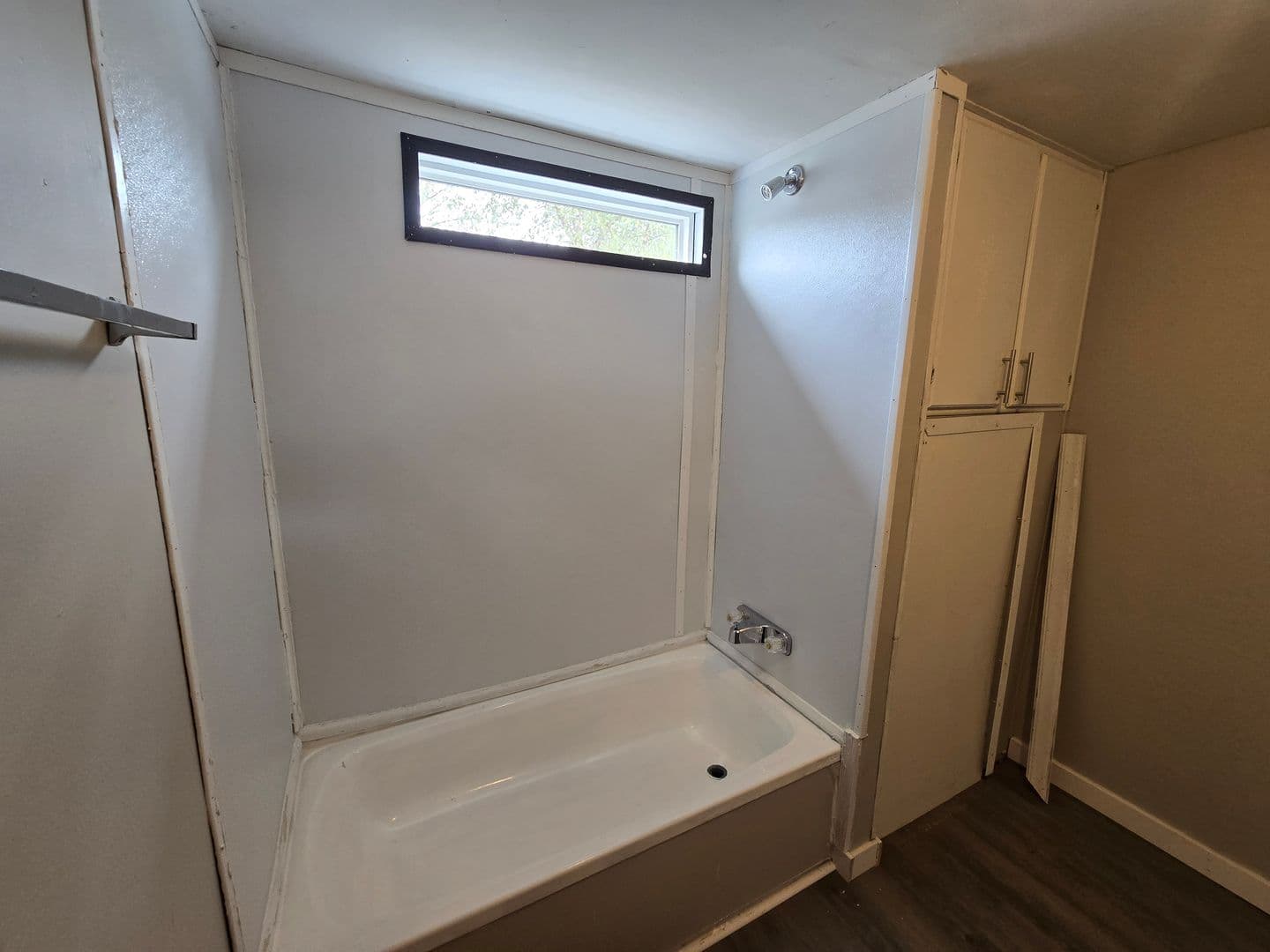 Warrenton Apartment: 1194 Juniper Drive