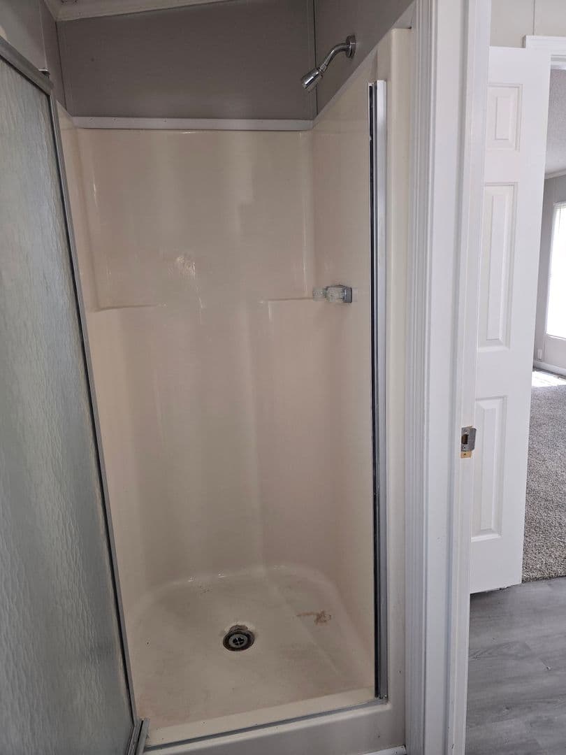 Warrenton Apartment: 1194 Juniper Drive