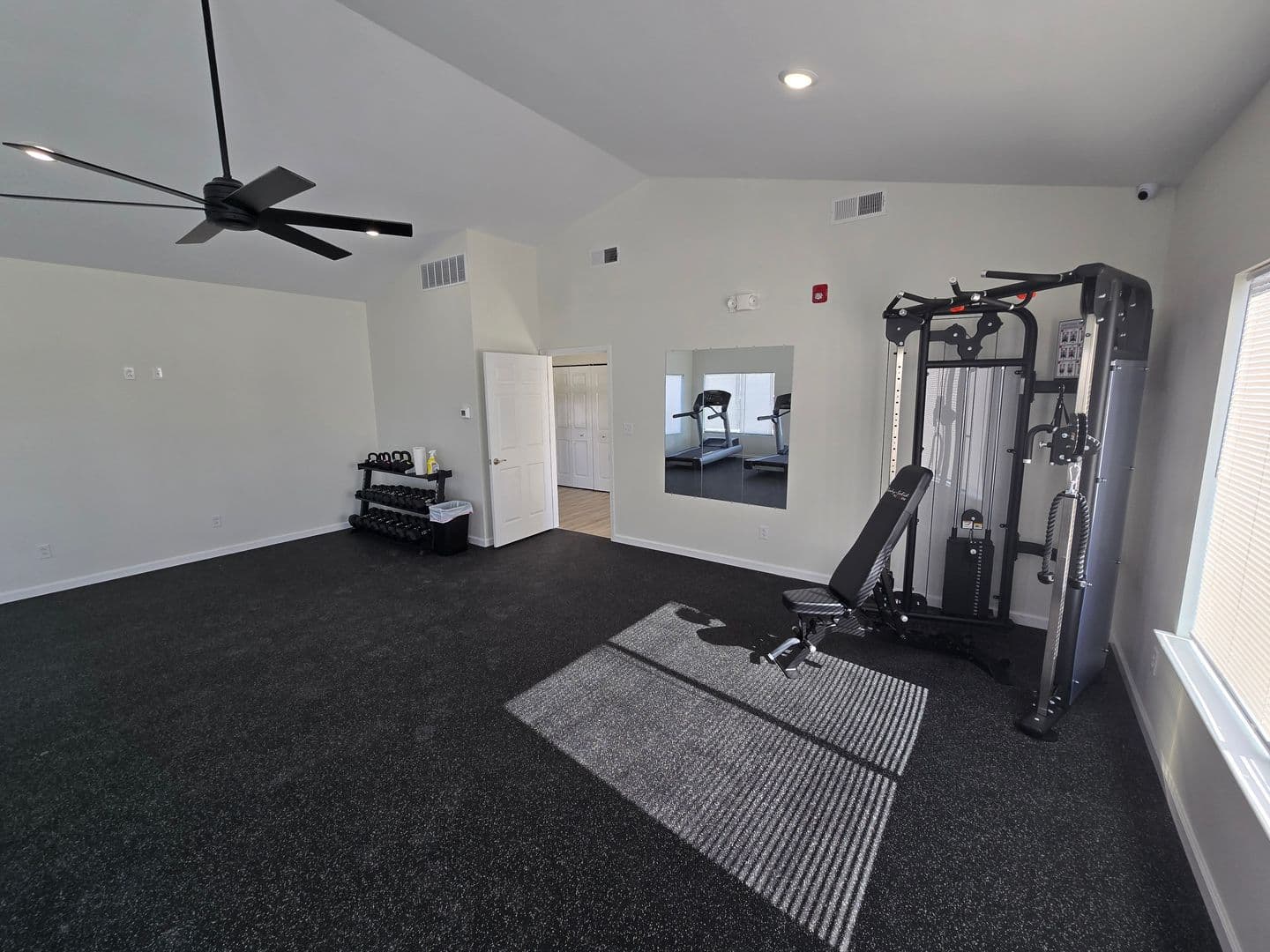 Farmington Apartment: 100 Roper Loop