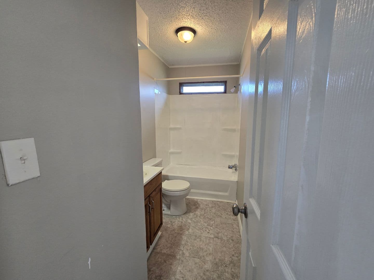 Warrenton Apartment: 1194 Juniper Drive