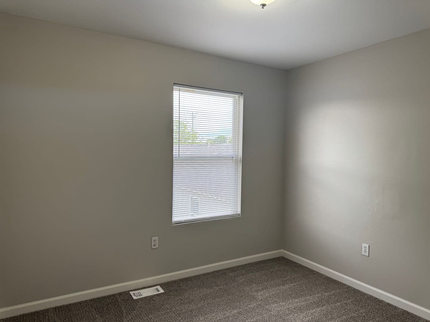 Truesdale Apartment: 745 Wabash Street