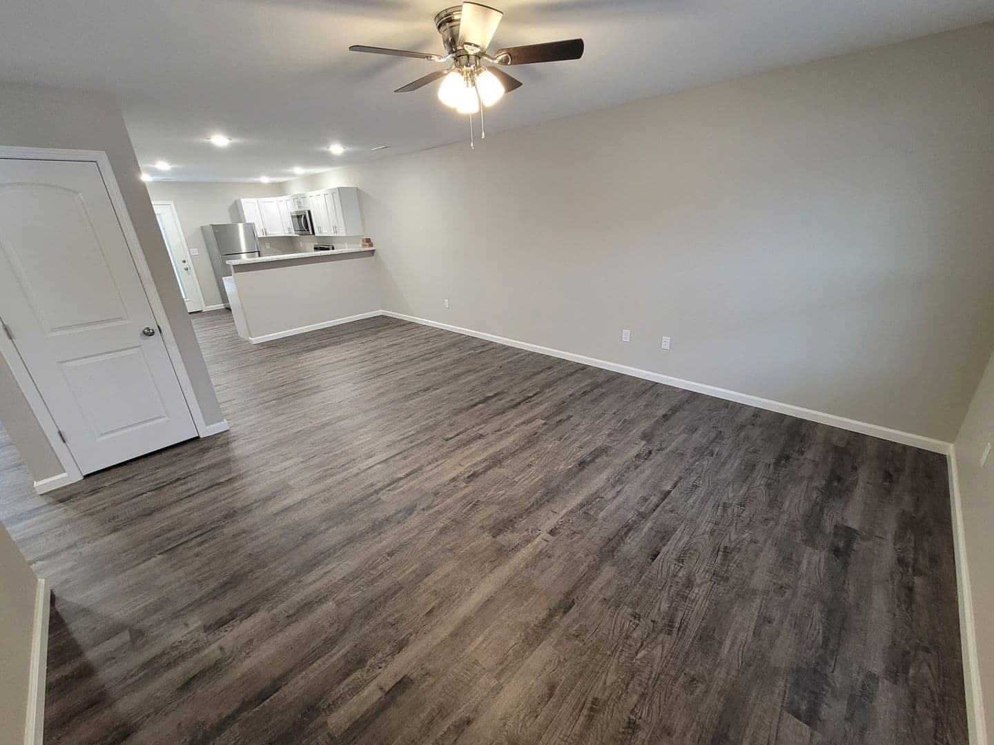 Washington Apartment: 106 Acorn Crk Rd