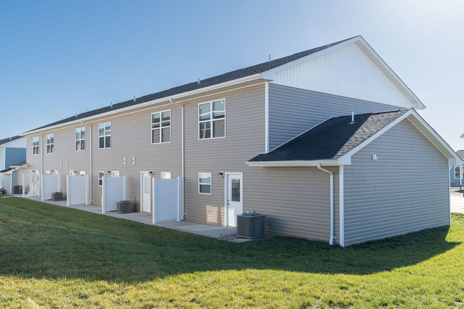 Farmington Apartment: 100 Roper Loop