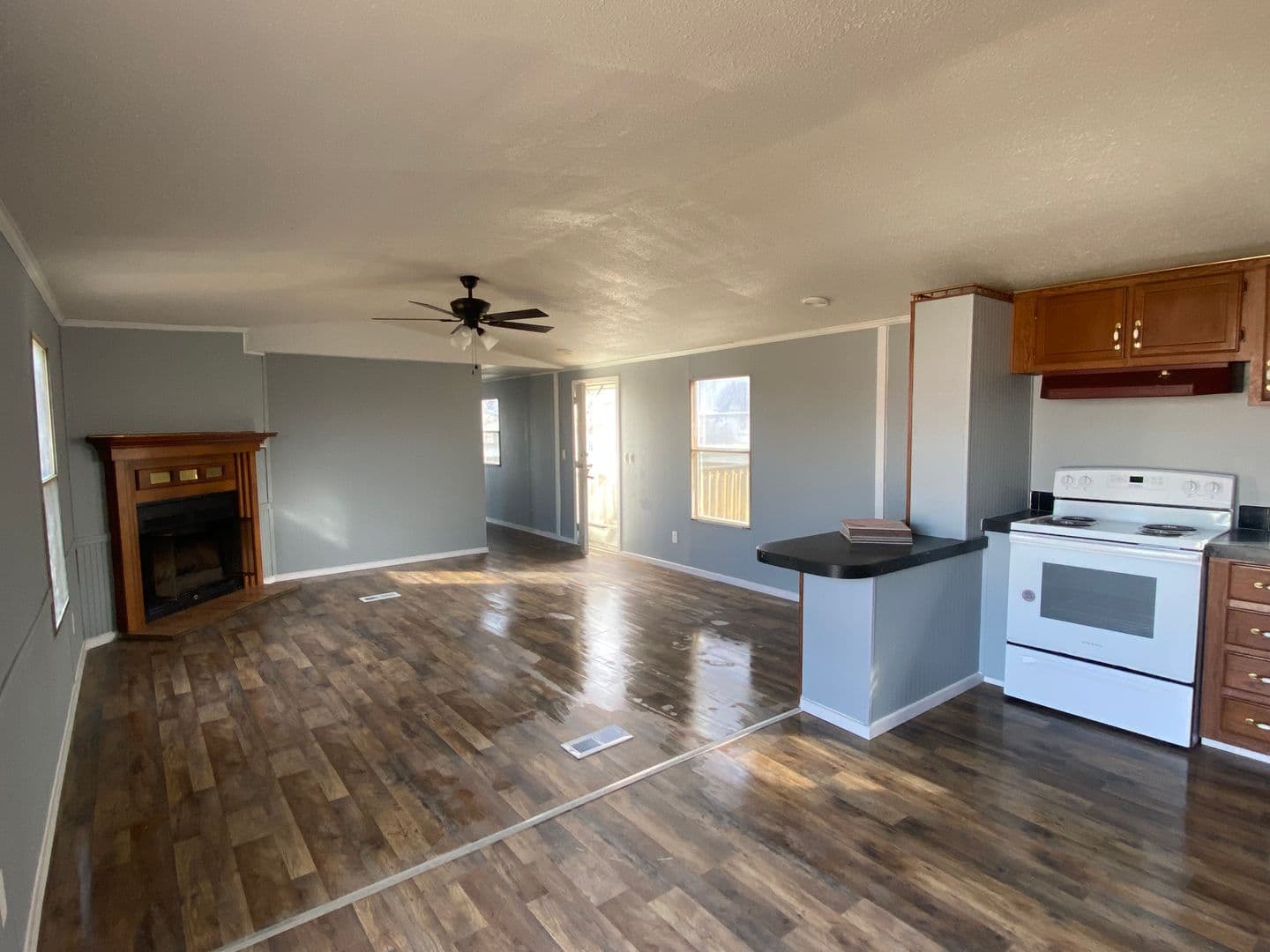 Warrenton Apartment: 1194 Juniper Drive