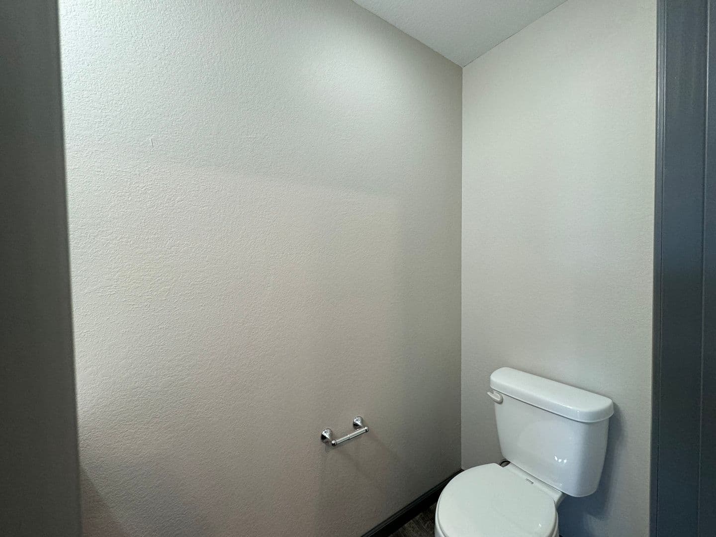 Montgomery City Apartment: 2 Longview Circle