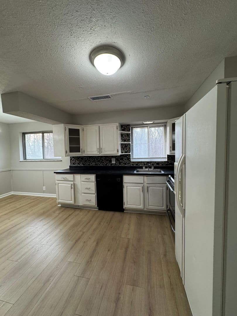 Union Apartment: P.O. Box 1052