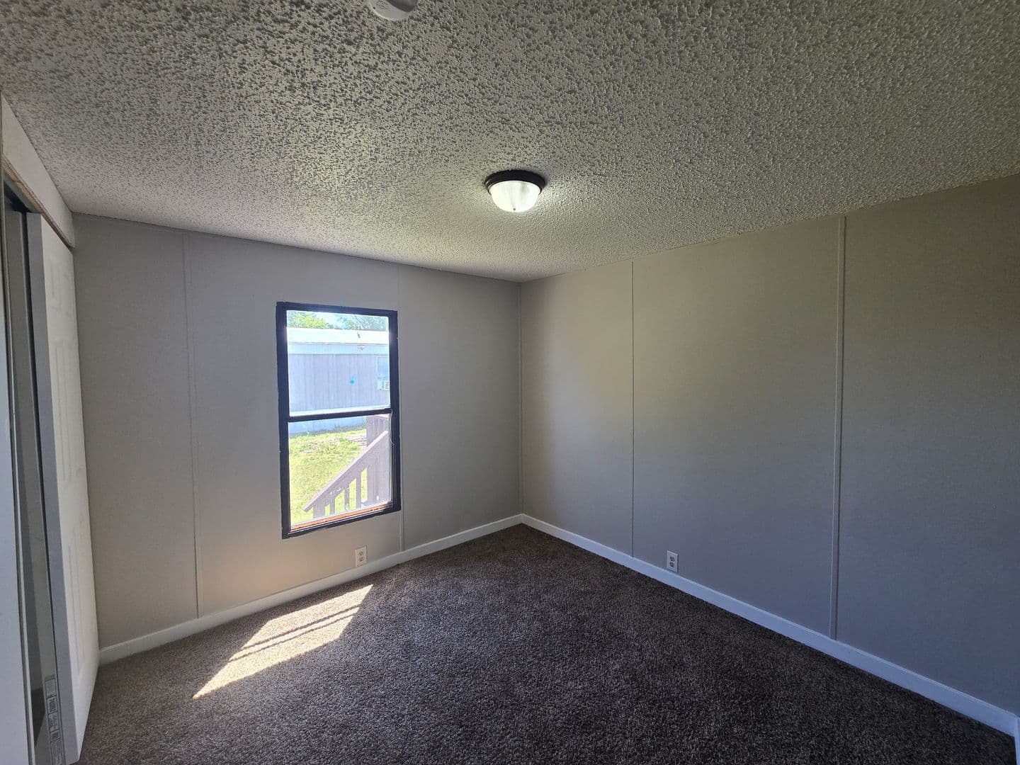 Warrenton Apartment: 1194 Juniper Drive