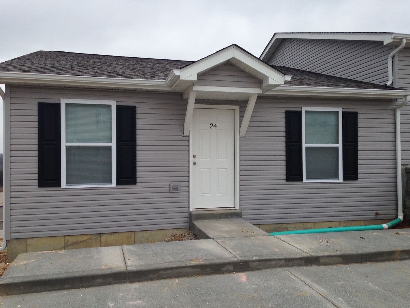 Union Apartment: 407B Prairie Hill Court