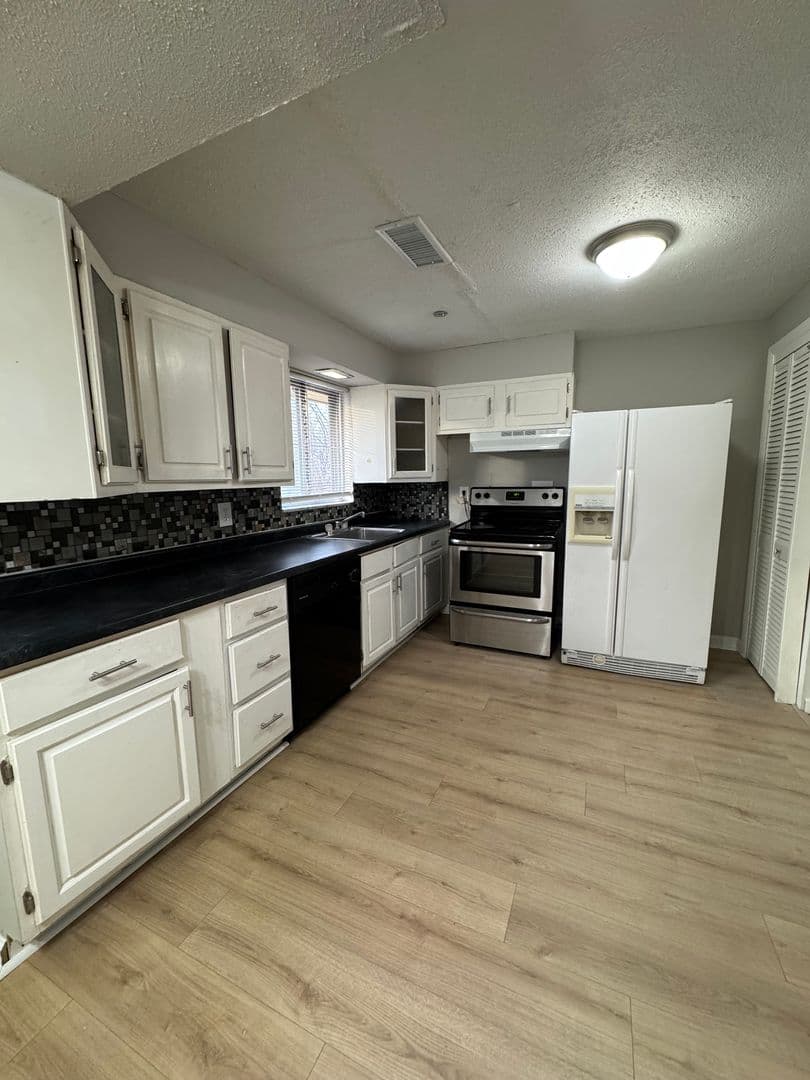 Union Apartment: P.O. Box 1052