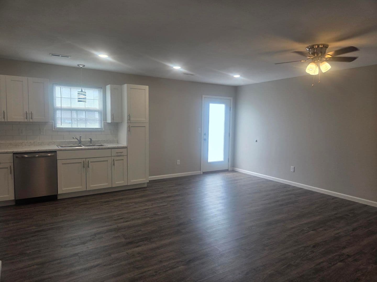 Union Apartment: 564 Red Bill Drive
