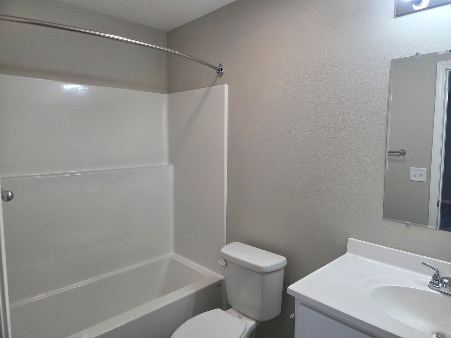 Sullivan Apartment: 101 Fern Hollow Drive
