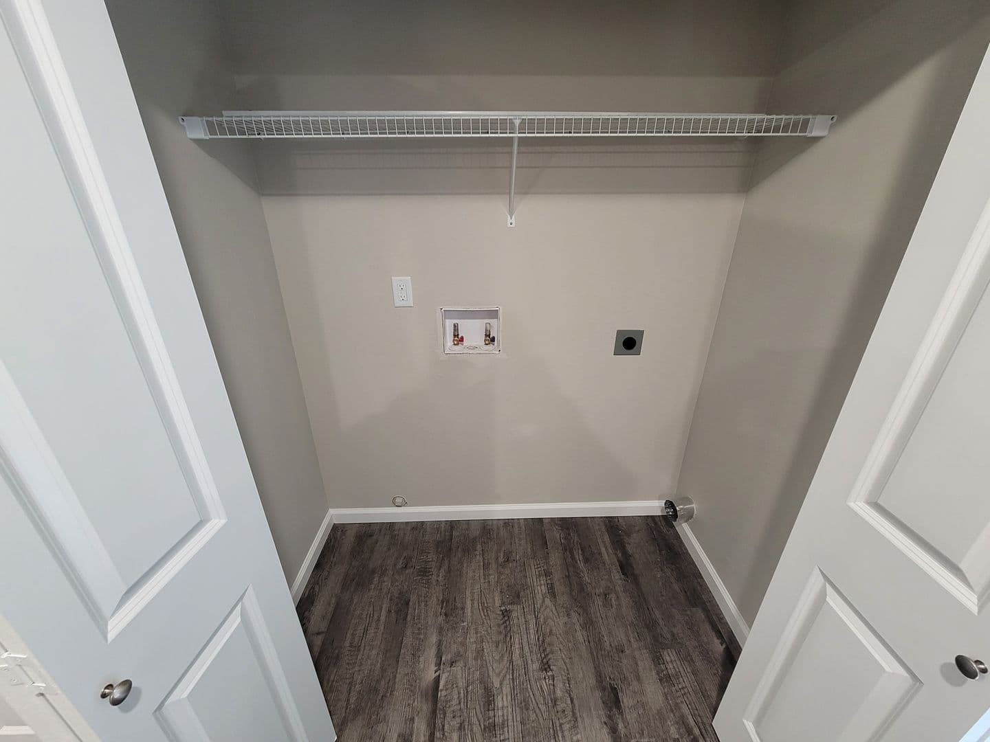 Washington Apartment: 106 Acorn Crk Rd