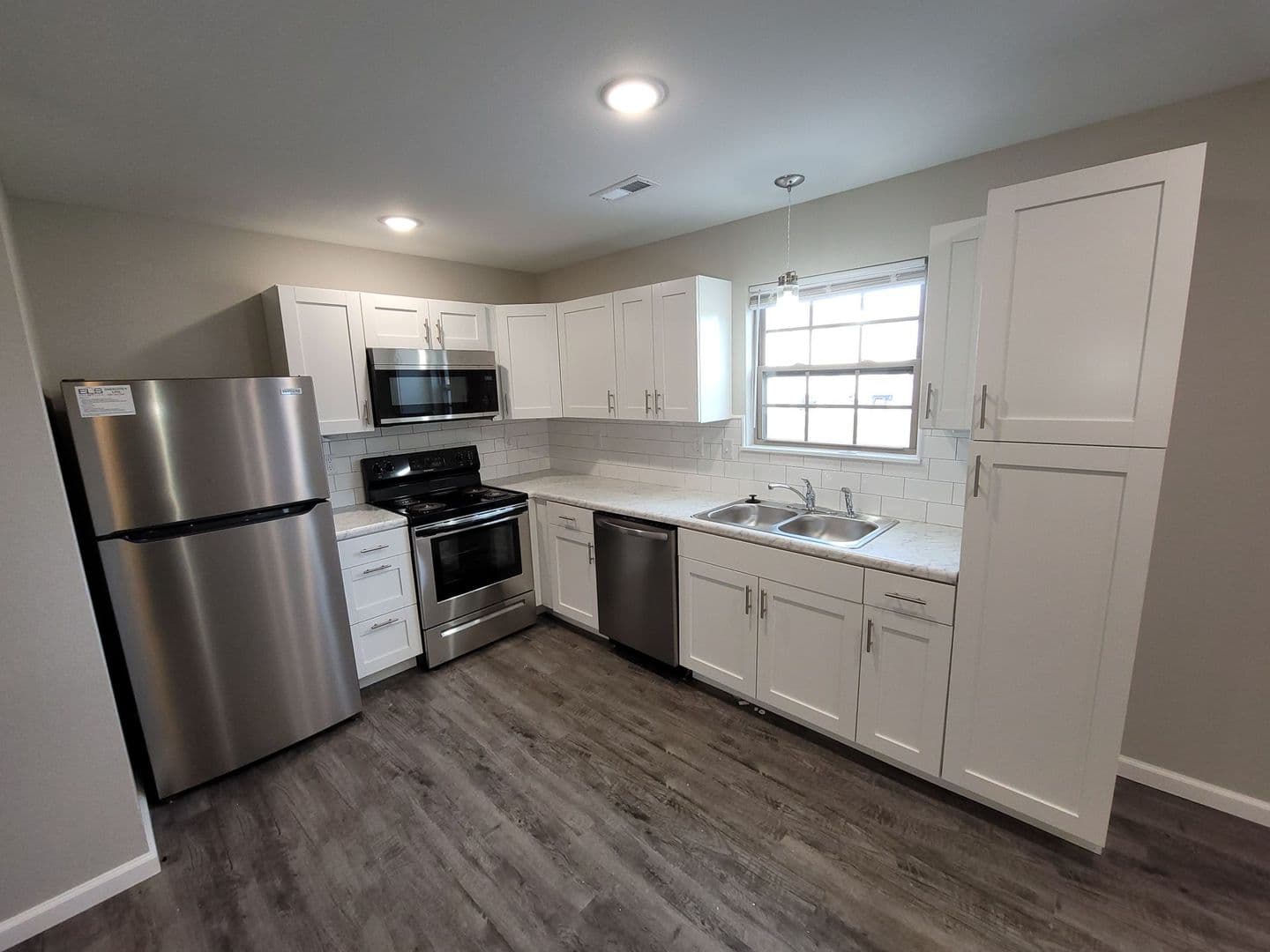 Union Apartment: 564 Red Bill Drive