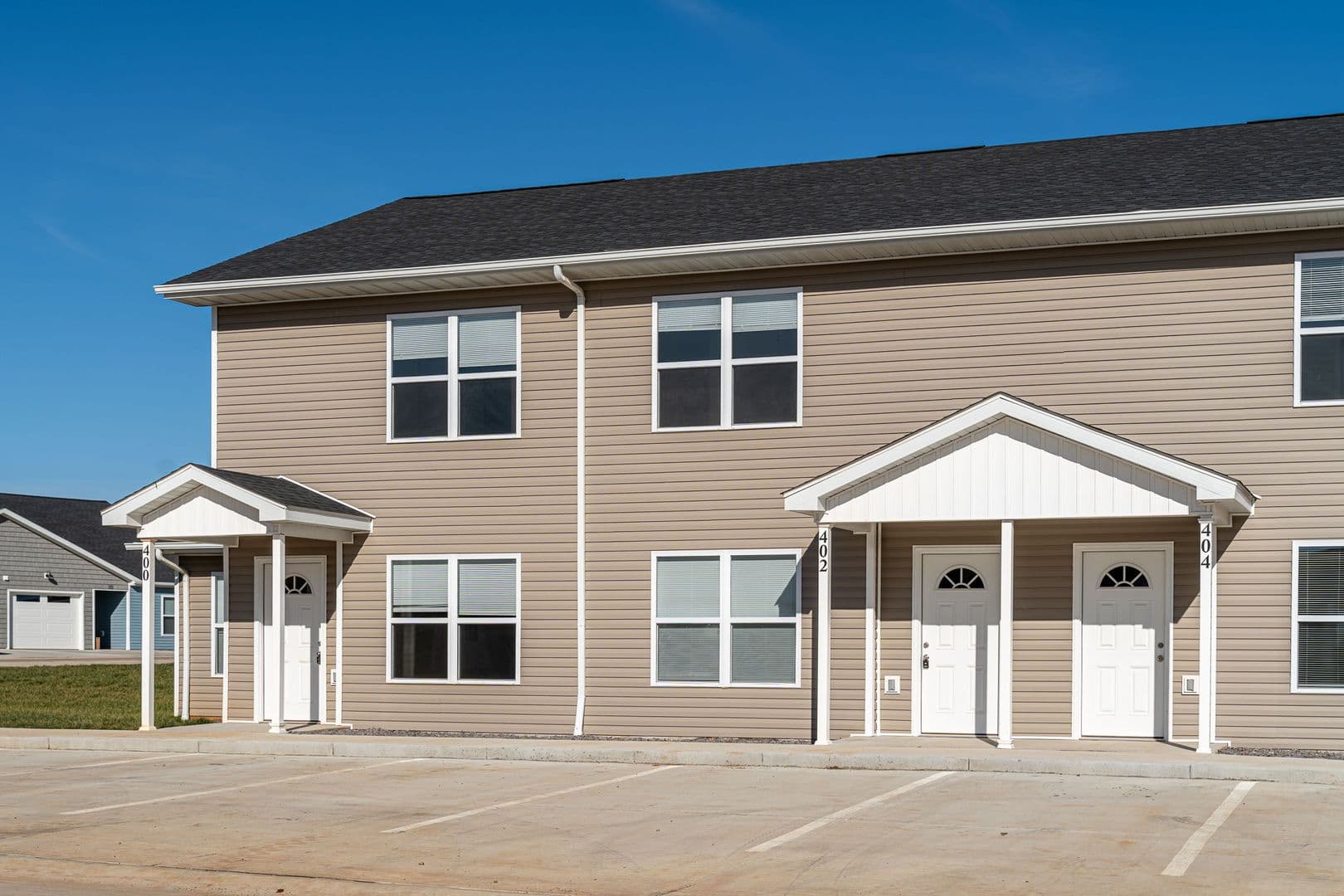 Farmington Apartment: 100 Roper Loop