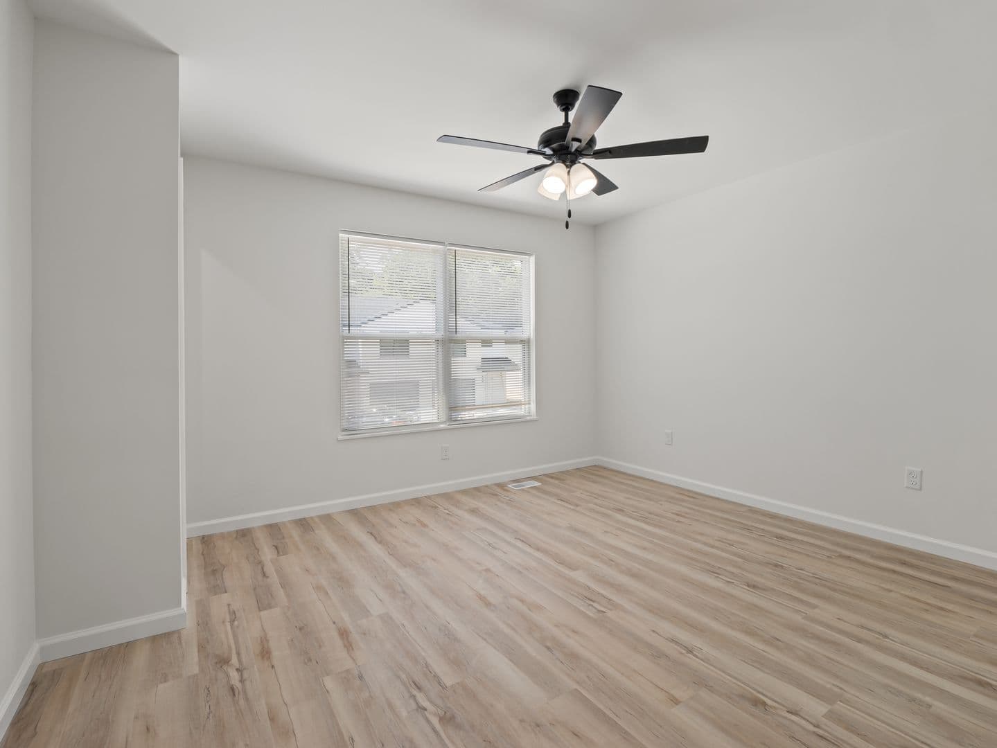 Ellisville Apartment: 16825 Autumn Terrace Drive