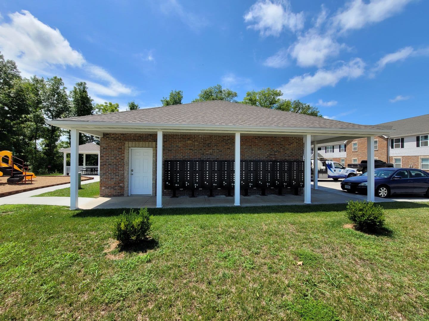 Washington Apartment: 6790 Hwy 100 West