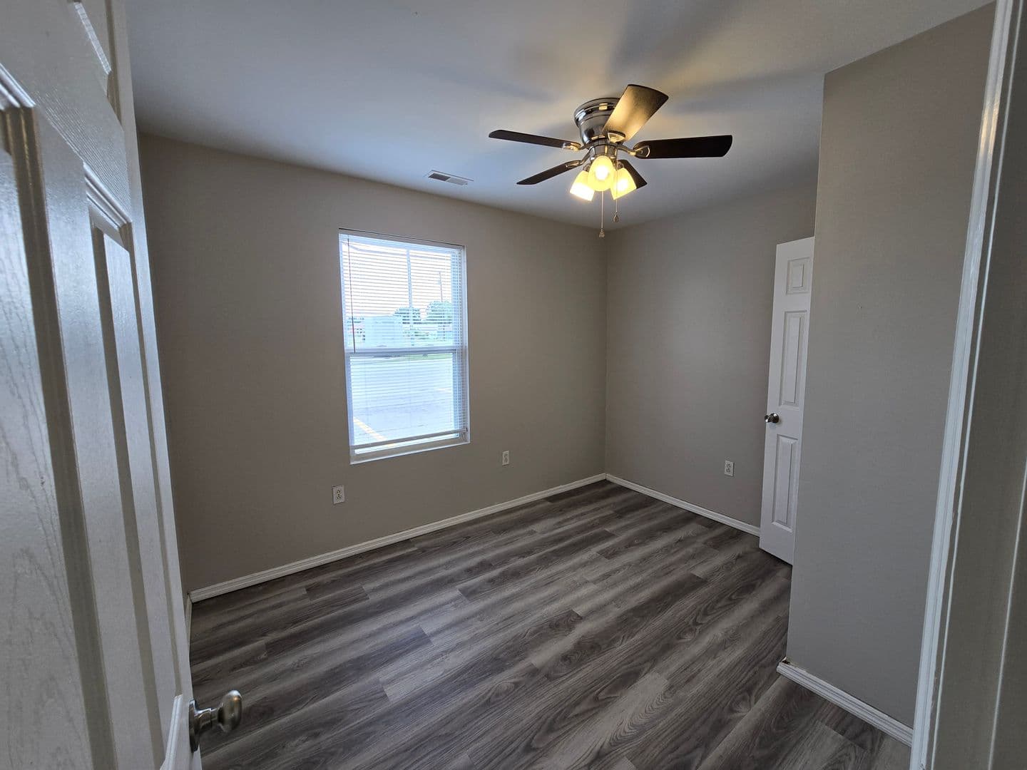 Truesdale Apartment: 745 Wabash Street