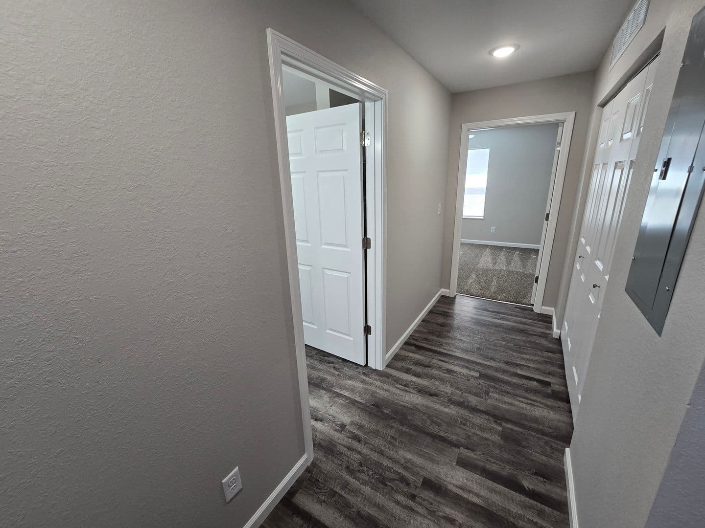 St Clair Apartment: 101 Goldfinch Drive