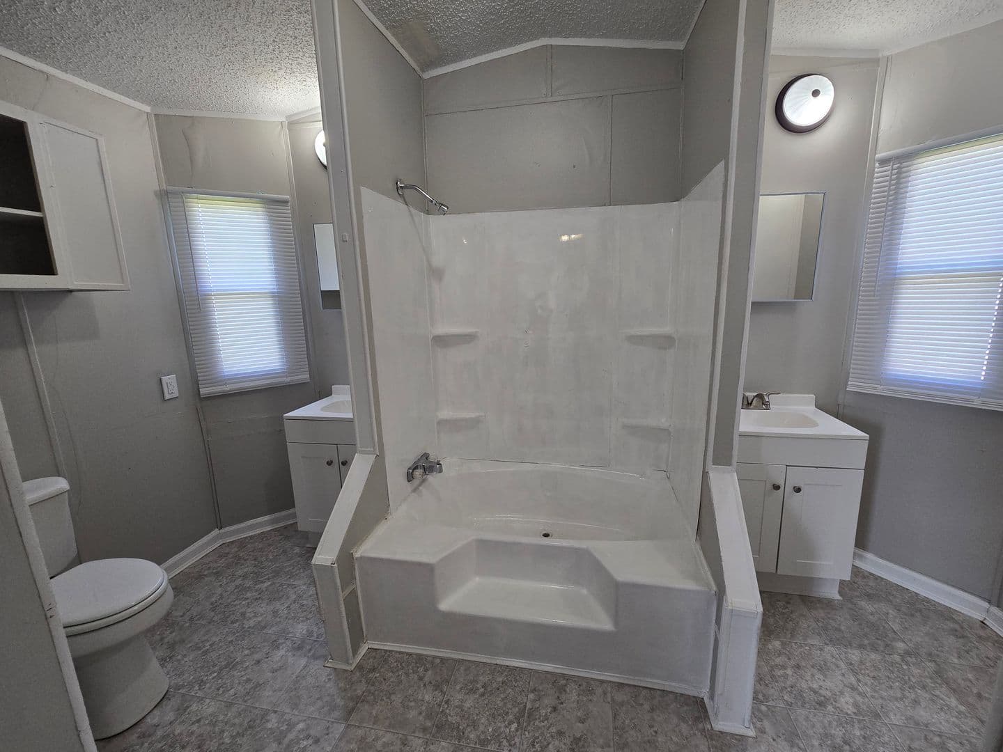 Warrenton Apartment: 1194 Juniper Drive