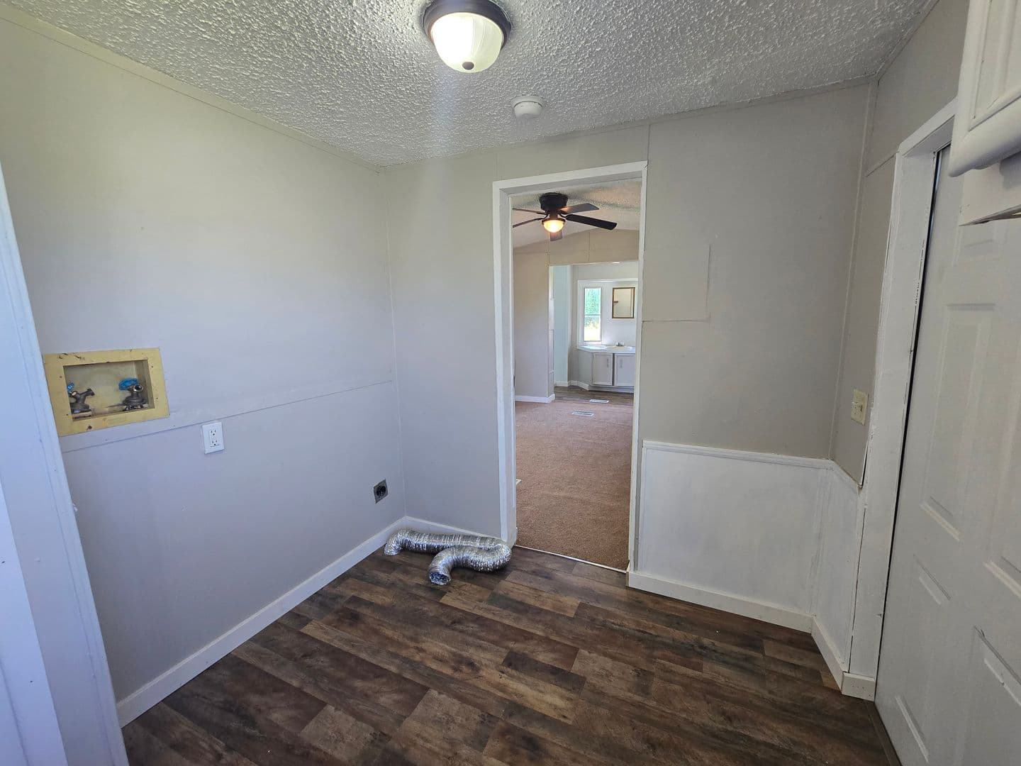 Warrenton Apartment: 1194 Juniper Drive