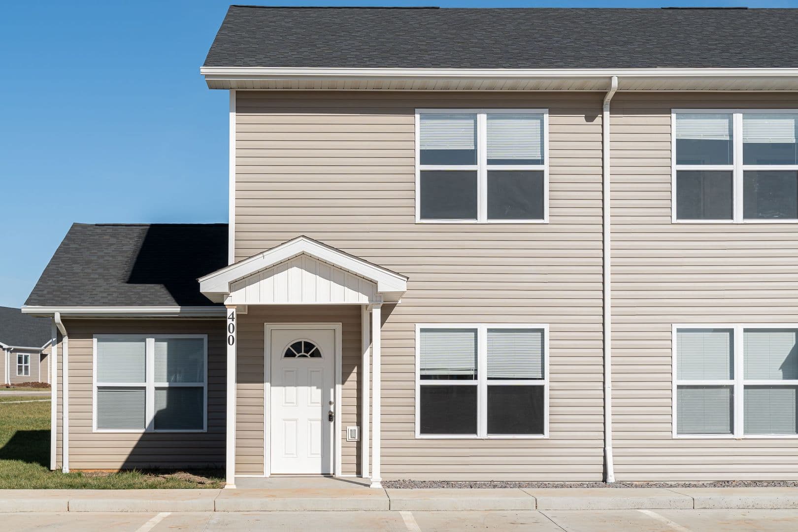 Farmington Apartment: 100 Roper Loop