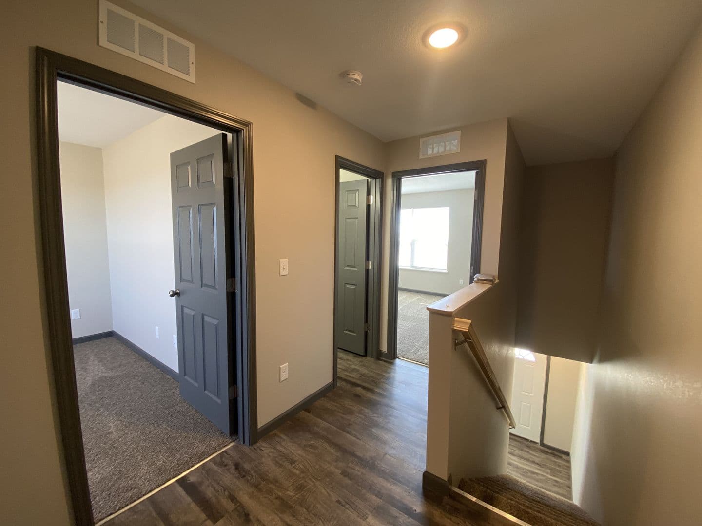 Montgomery City Apartment: 2 Longview Circle