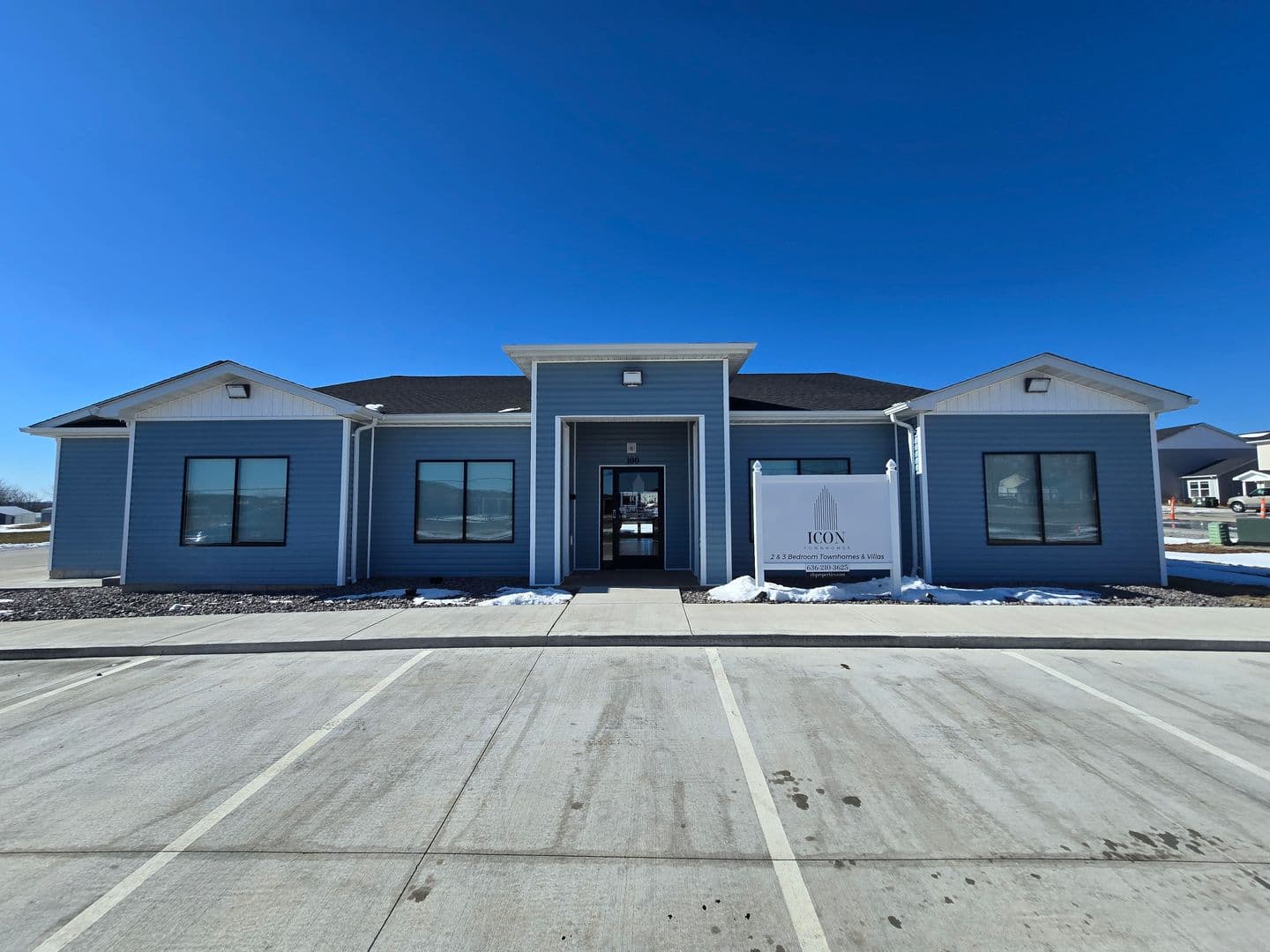 Farmington Apartment: 100 Roper Loop