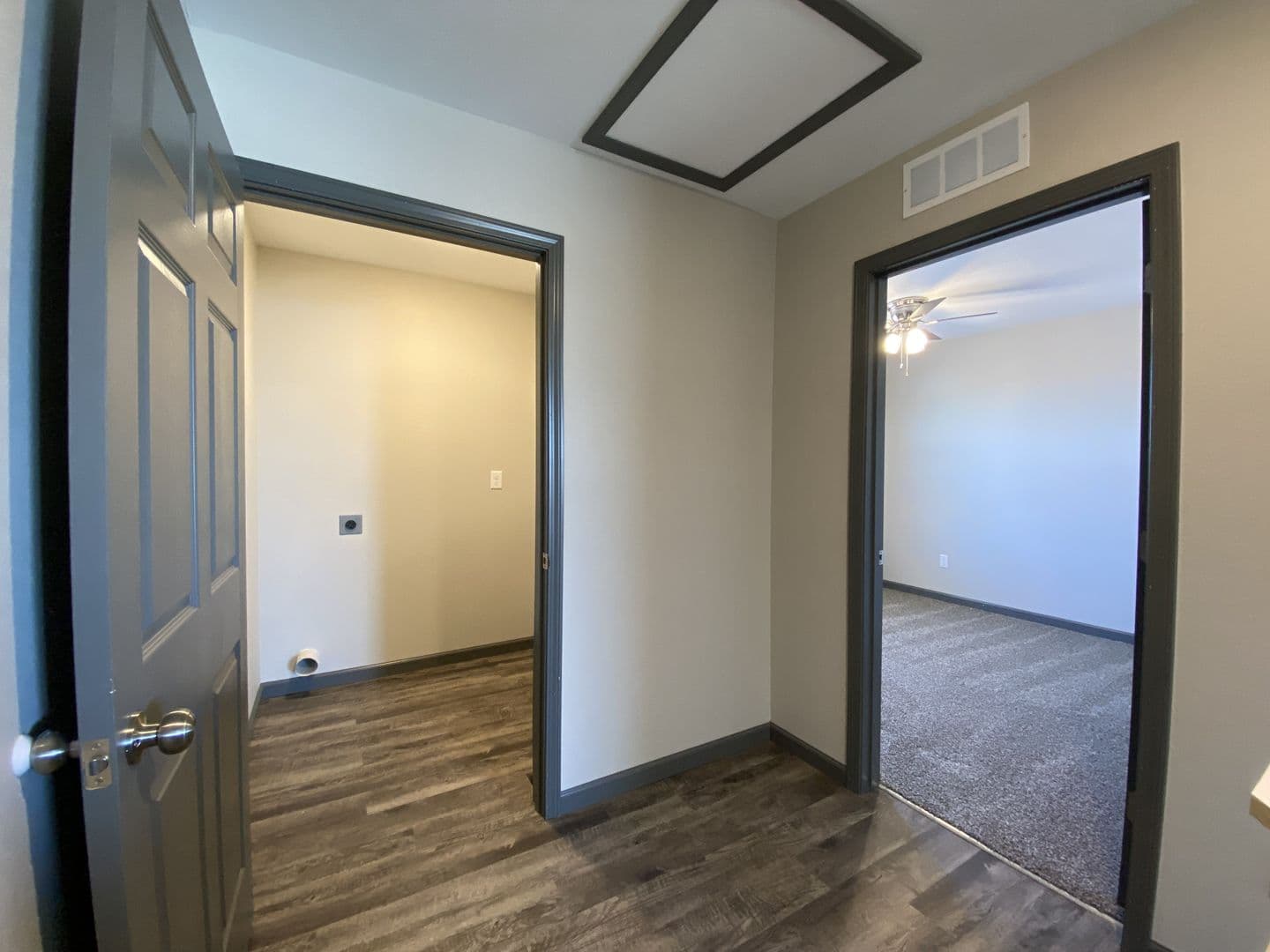 Montgomery City Apartment: 2 Longview Circle