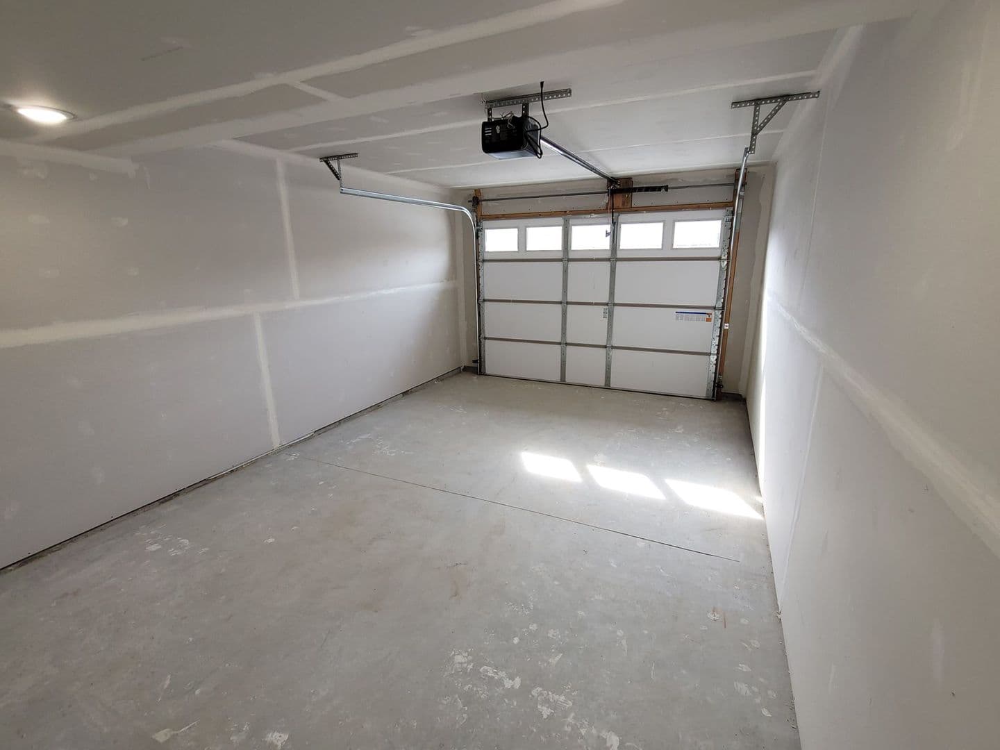 Union Apartment: 564 Red Bill Drive