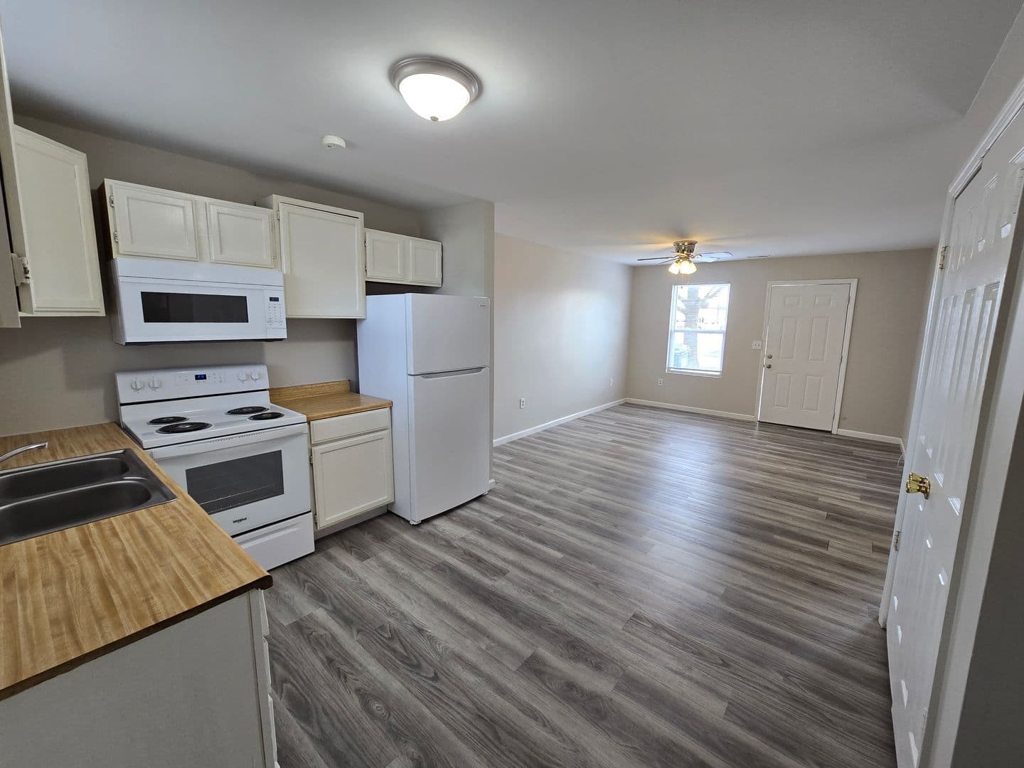 Truesdale Apartment: 745 Wabash Street