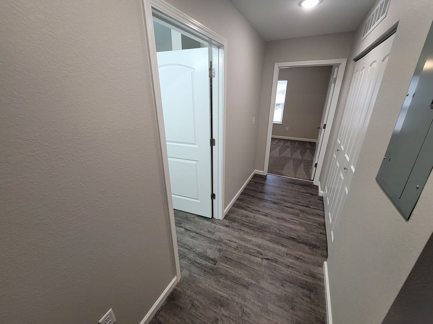 Washington Apartment: 106 Acorn Crk Rd