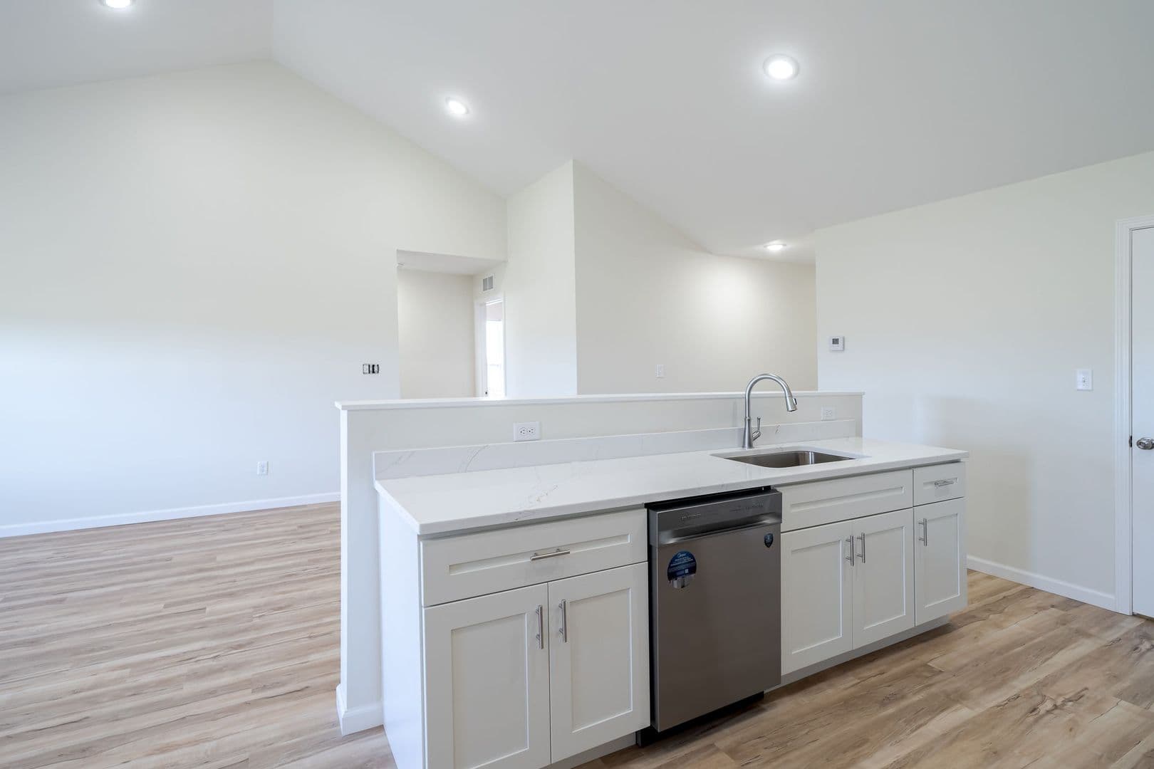 Farmington Apartment: 100 Roper Loop